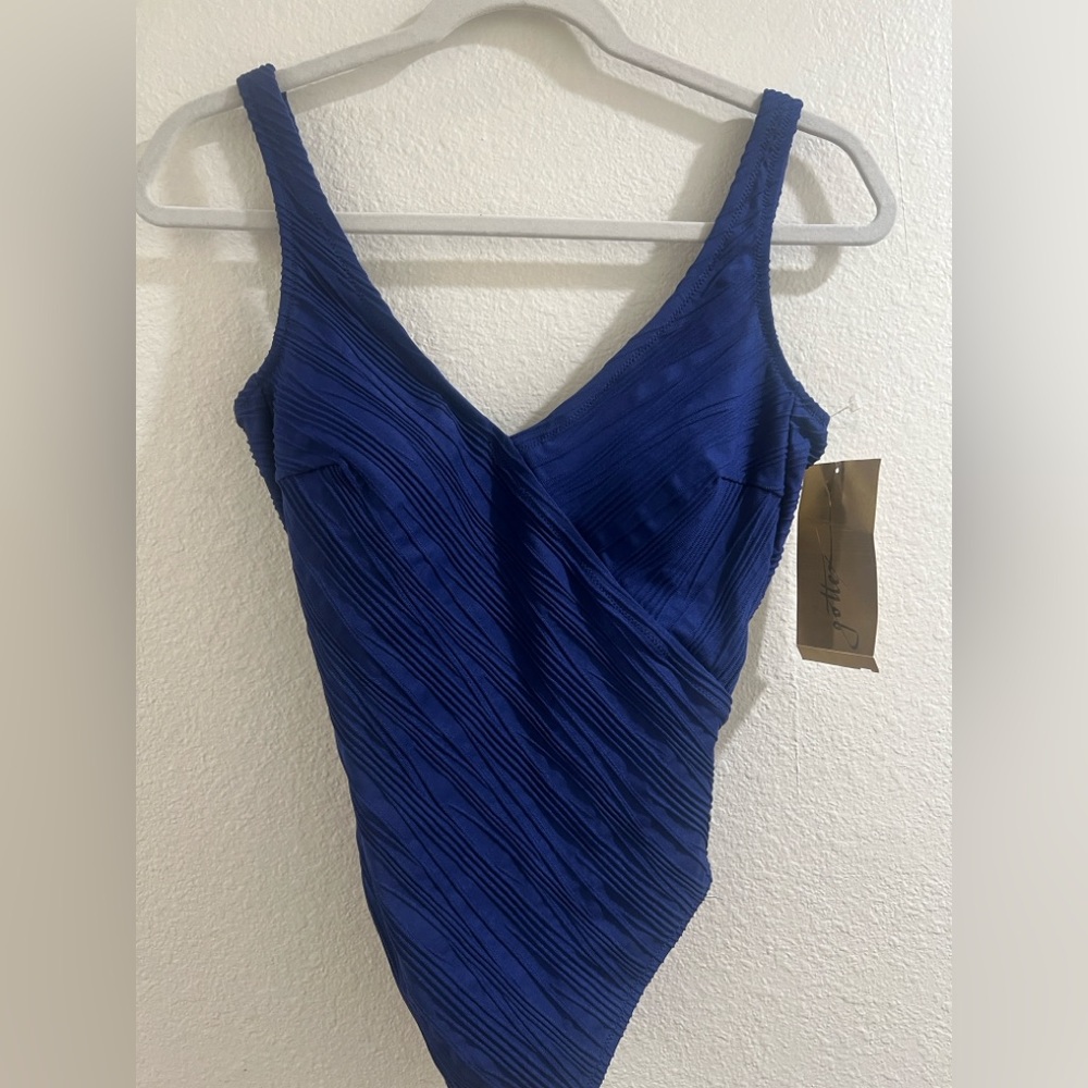 Gottex onepiece swimsuit - Picture 2 of 8